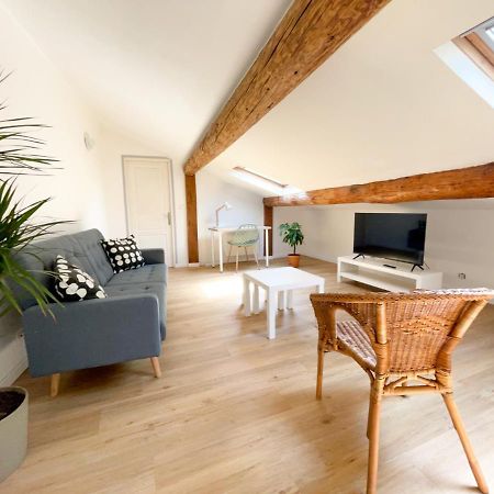 Spacieux Duplex Central Avec Terrasse Tropezienne Salon-de-Provence Buitenkant foto