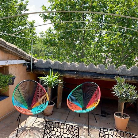 Spacieux Duplex Central Avec Terrasse Tropezienne Salon-de-Provence Buitenkant foto