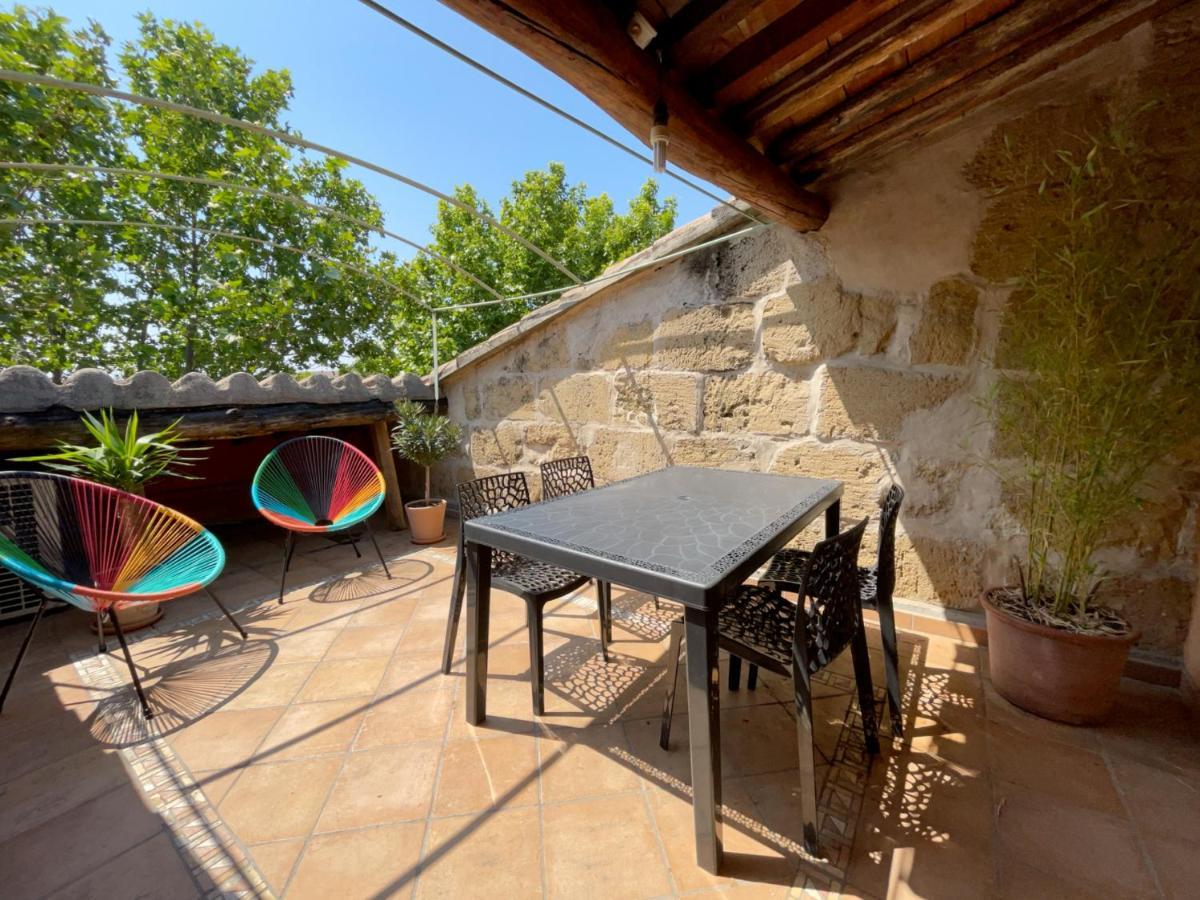 Spacieux Duplex Central Avec Terrasse Tropezienne Salon-de-Provence Buitenkant foto