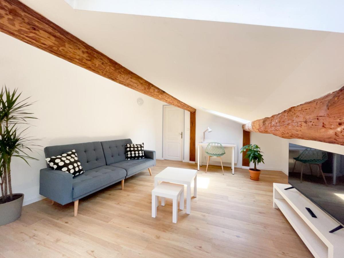 Spacieux Duplex Central Avec Terrasse Tropezienne Salon-de-Provence Buitenkant foto