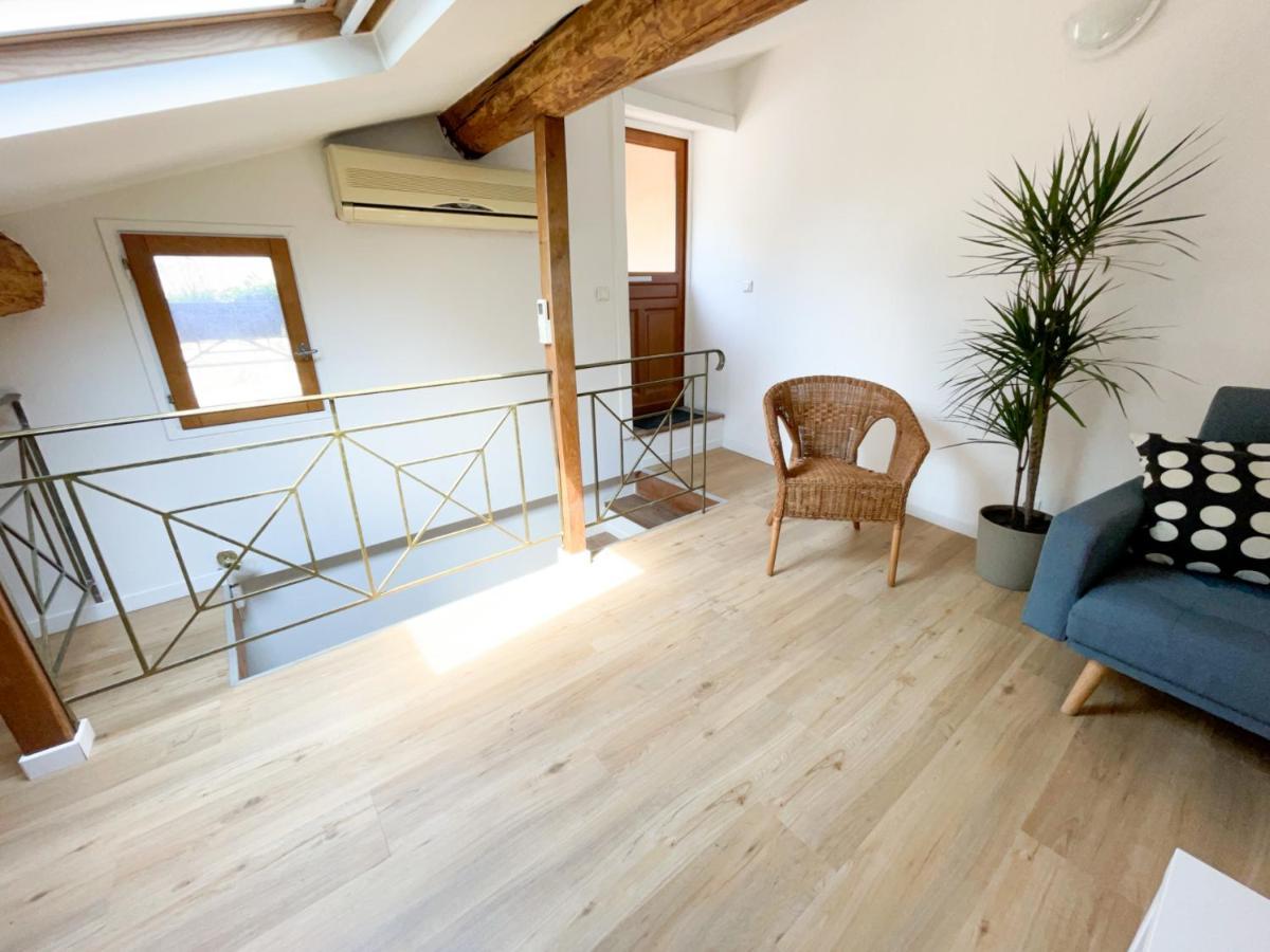 Spacieux Duplex Central Avec Terrasse Tropezienne Salon-de-Provence Buitenkant foto